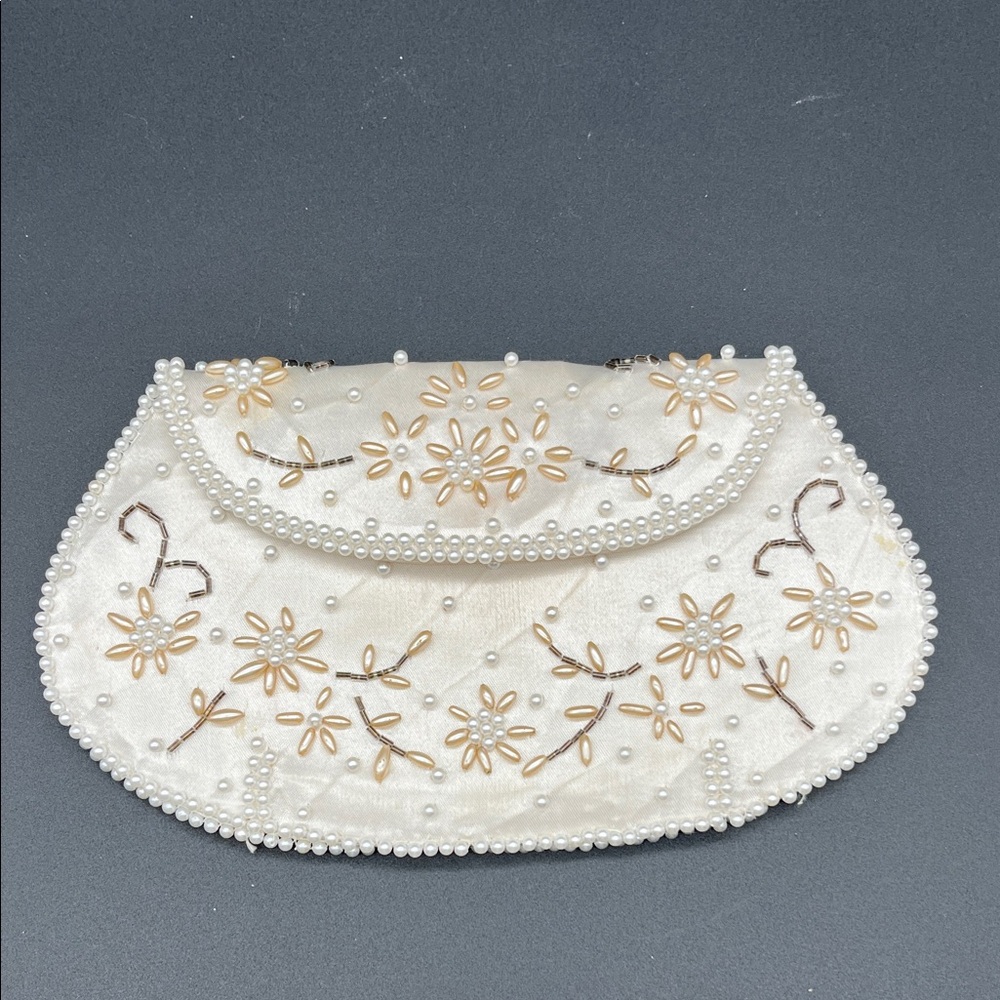 Vintage Elegant bead Embellished Clutch